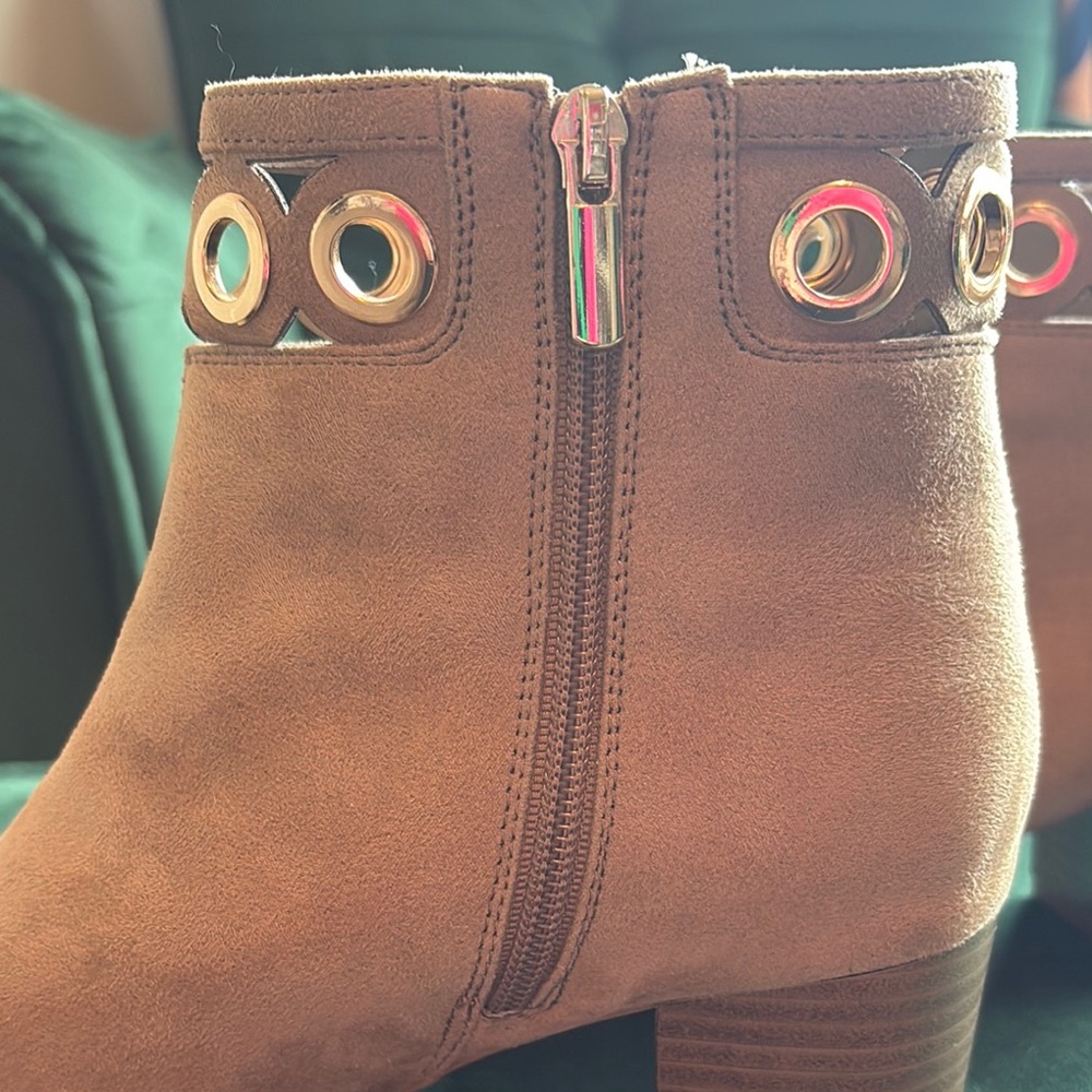 Cato Tan Ankle Boots with Pointed Toe and Decorative Studs - Picture 7 of 10